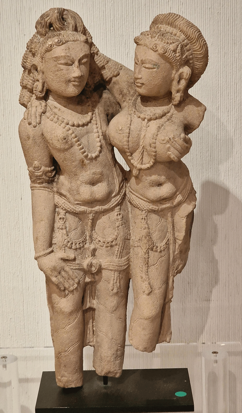 7 - Shiva et parvati -Inde Centrale - 10 ème siècle - grés -40 cm -